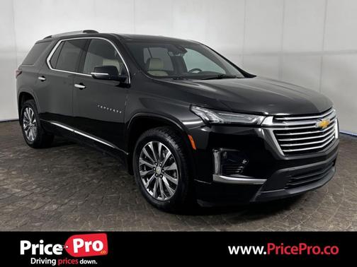 Mosaic Black Metallic 2023 Chevrolet Traverse Premier