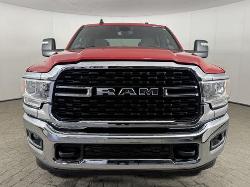 2024 RAM 2500 Big Horn 4x4 Crew Cab 6'4 Box