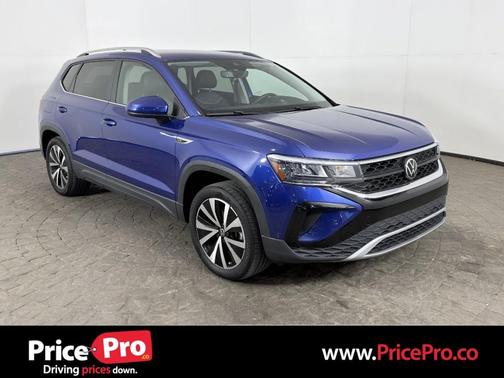Dusk Blue Metallic 2023 Volkswagen Taos SE 4MOTION