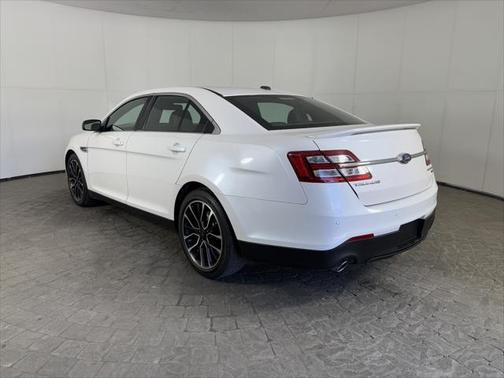 2019 Ford Taurus Limited