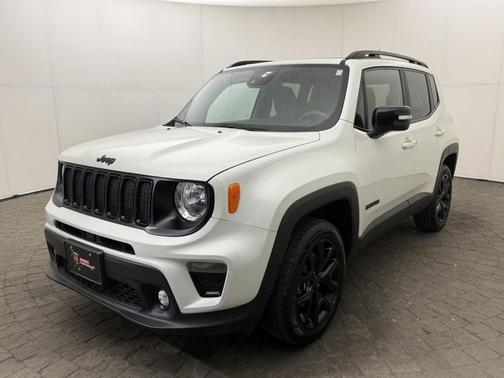 Alpine White Clearcoat 2022 Jeep Renegade Altitude