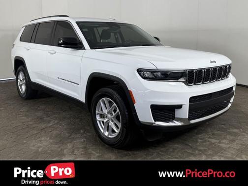 Bright White Clearcoat 2023 Jeep Grand Cherokee L Laredo