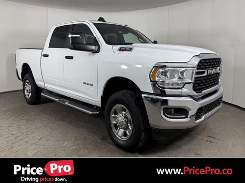 2024 RAM 2500 Big Horn 4x4 Crew Cab 6'4 Box