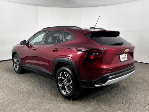 Crimson Metallic 2025 Chevrolet Trax LT