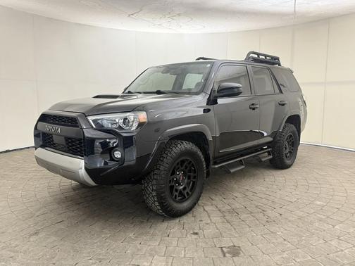 2022 Toyota 4Runner TRD Off Road