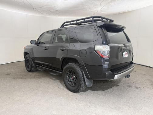 2022 Toyota 4Runner TRD Off Road