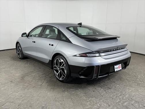 2025 Hyundai IONIQ 6 Limited