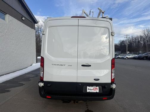 2017 Ford Transit-250 Base
