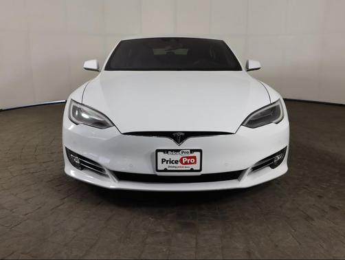 2016 Tesla Model S 75D