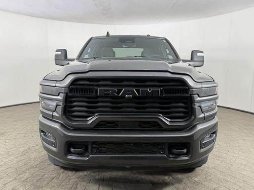 Granite Crystal Metallic Clearcoat 2025 RAM 2500 Big Horn 4x4 Crew Cab w/Night Edition