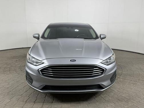 2020 Ford Fusion SE FWD