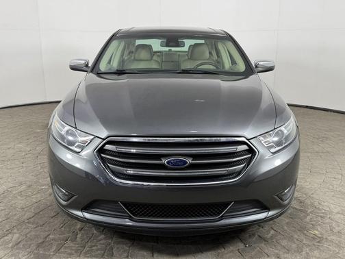 Magnetic Metallic 2018 Ford Taurus Limited FWD