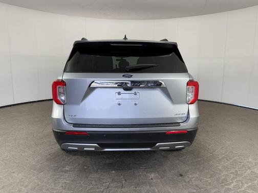 2023 Ford Explorer XLT 4WD