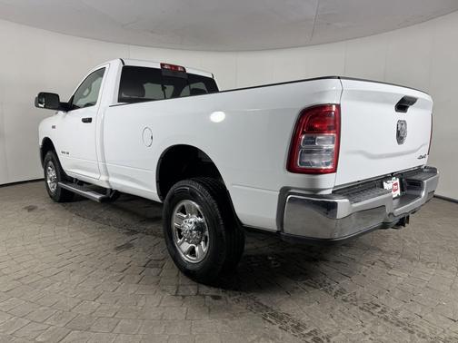 2022 RAM 3500 Tradesman 4x4 Reg Cab 8' Box