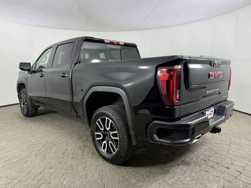 Onyx Black 2025 GMC Sierra 1500 AT4