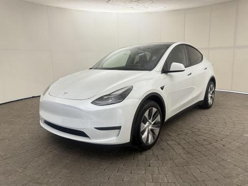 2024 Tesla Model Y Long Range AWD