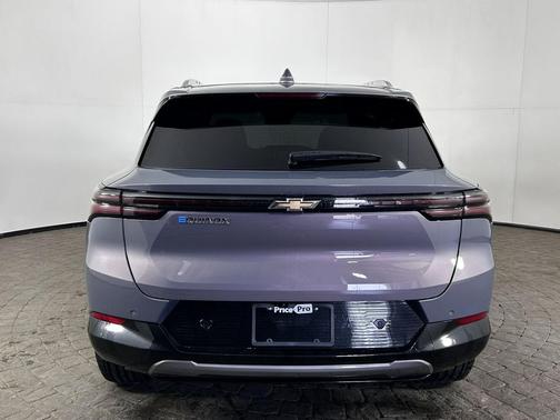 Sterling Gray Metallic 2025 Chevrolet Equinox EV LT