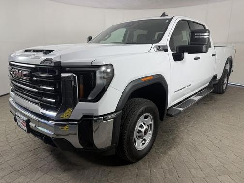 Summit White 2024 GMC Sierra 2500 Pro