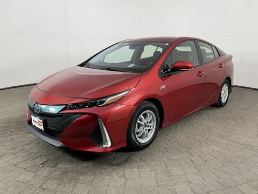 Hypersonic Red 2018 Toyota Prius Prime Premium