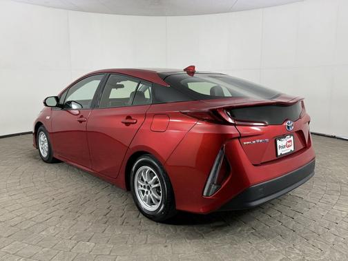 Hypersonic Red 2018 Toyota Prius Prime Premium