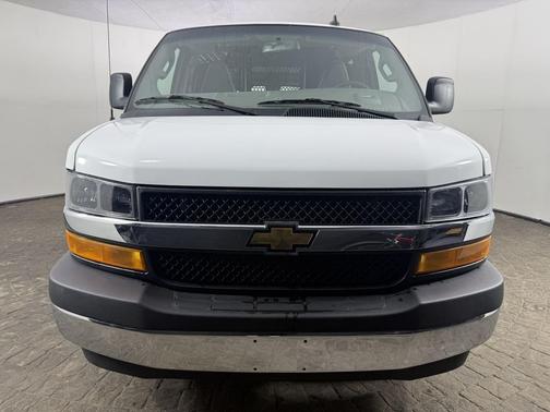 2024 Chevrolet Express 2500 RWD 2500 135