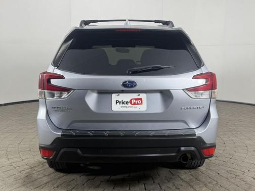 Ice Silver Metallic 2019 Subaru Forester Limited