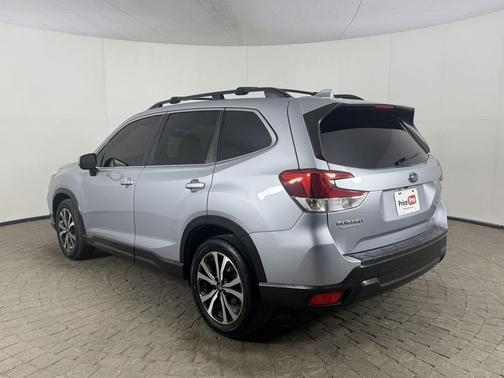 Ice Silver Metallic 2019 Subaru Forester Limited