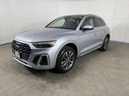 2023 Audi Q5 45 S line Premium Plus