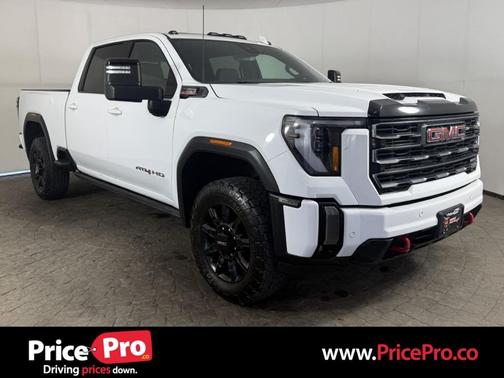 Summit White 2024 GMC Sierra 3500 AT4