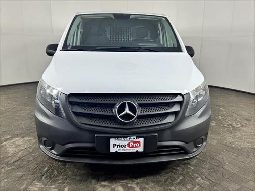 2021 Mercedes-Benz Metris Base