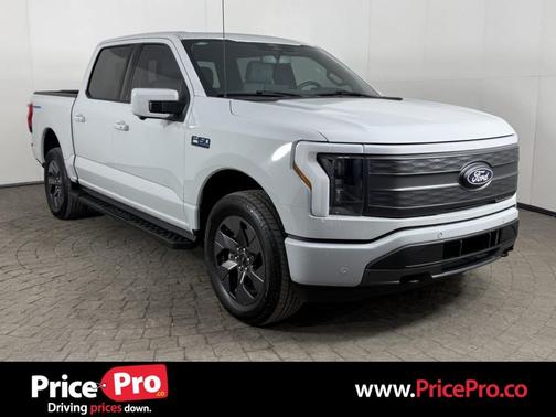 2024 Ford F-150 Lightning LARIAT