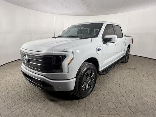 2024 Ford F-150 Lightning LARIAT