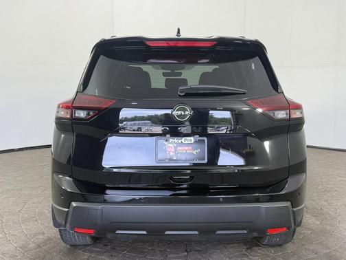 Super Black 2026 Nissan Rogue 2026.5 FWD Dark Armor