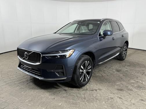 2022 Volvo XC60 Recharge Plug-In Hybrid T8 Inscription Expression