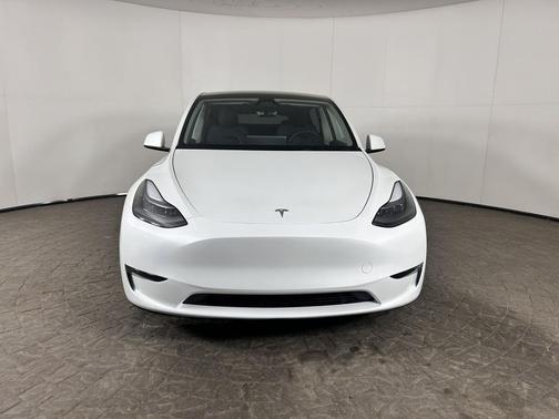 2024 Tesla Model Y Long Range Dual Motor All-Wheel Drive