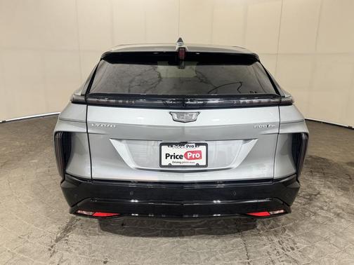 2025 Cadillac LYRIQ Sport