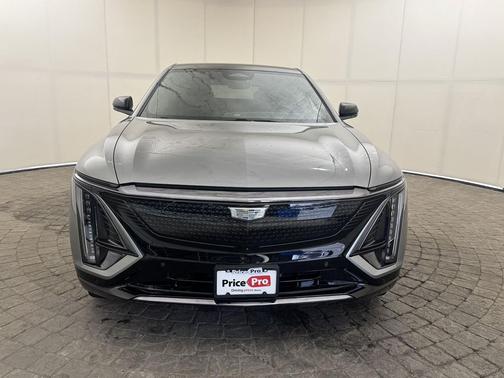 2025 Cadillac LYRIQ Sport