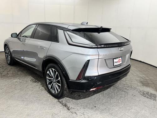 2025 Cadillac LYRIQ Sport