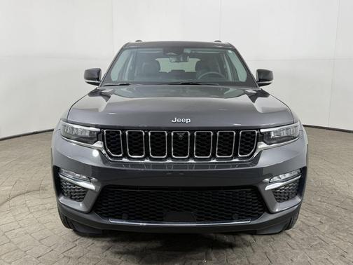 Baltic Gray Metallic Clearcoat 2022 Jeep Grand Cherokee 4xe Base