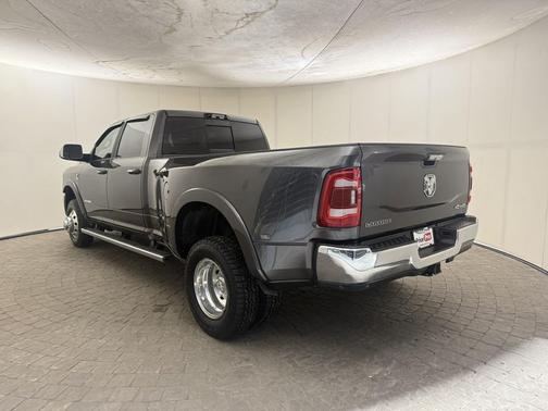 2022 RAM 3500 Laramie 4x4 Crew Cab DRW Diesel