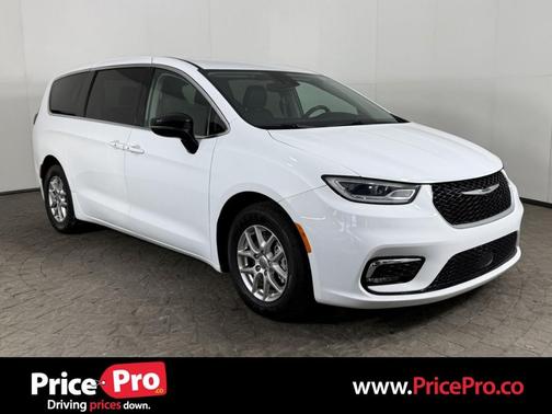 Bright White Clearcoat 2024 Chrysler Pacifica Touring L