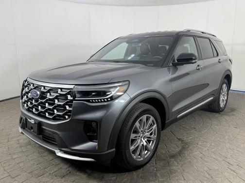 Carbonized Gray Metallic 2026 Ford Explorer Platinum 4WD