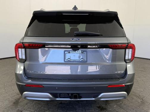 Carbonized Gray Metallic 2026 Ford Explorer Platinum 4WD