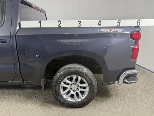Dark Ash Metallic 2024 Chevrolet Silverado 1500 LT
