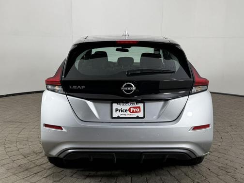 2024 Nissan Leaf S
