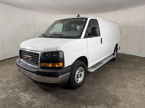 2022 GMC Savana 2500 Work Van