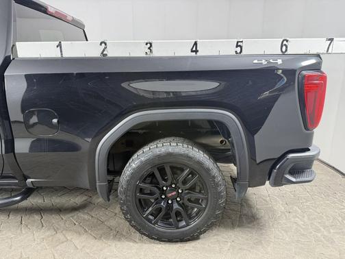 Onyx Black 2022 GMC Sierra 1500 Pro