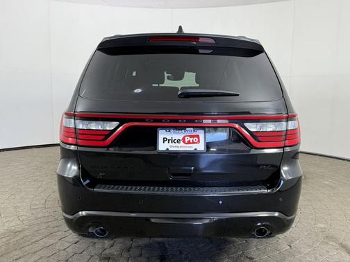 DB Black 2024 Dodge Durango R/T Plus AWD