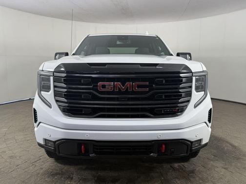 Summit White 2025 GMC Sierra 1500 AT4