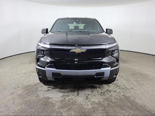 2025 Chevrolet Silverado EV LT